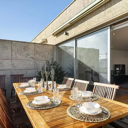 Whome Penthouse Luxe - Views, Terrace & Parking Apartment *