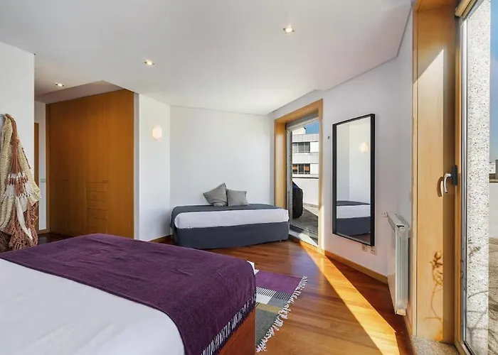 Whome Penthouse Luxe - Views, Terrace & Parking *